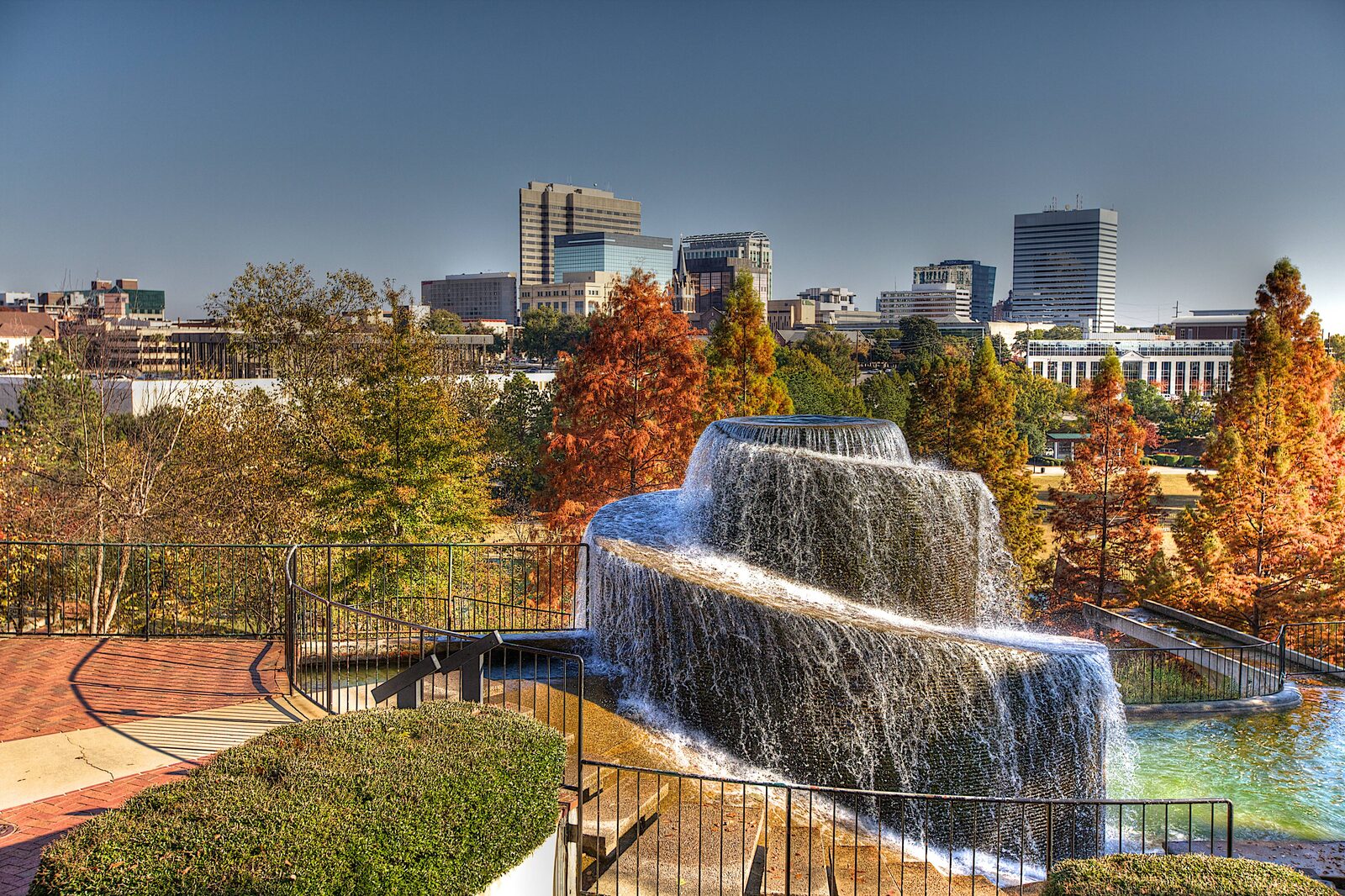 The fountain at Finlay Park with the downtown Columbia skyline